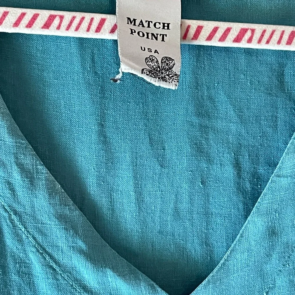 Size large, but more like a 2X please teal linen shirt - Picture 11 of 12